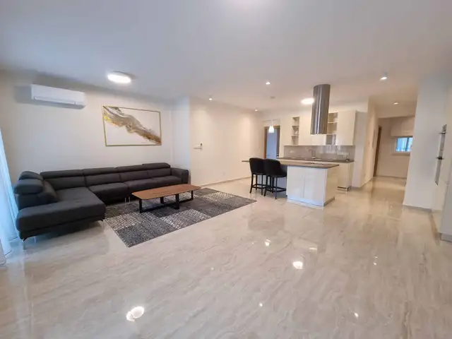  4-bedroom apartment to rent, Limassol — Parekklisia Tourist Area