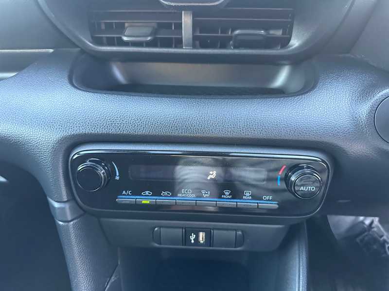 2022 Toyota Yaris 1,5L 2022 Cyprus