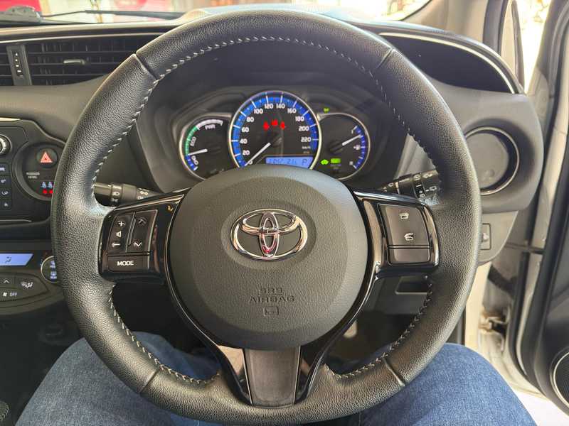 2016 Toyota Yaris 1,5L 2016 Cyprus