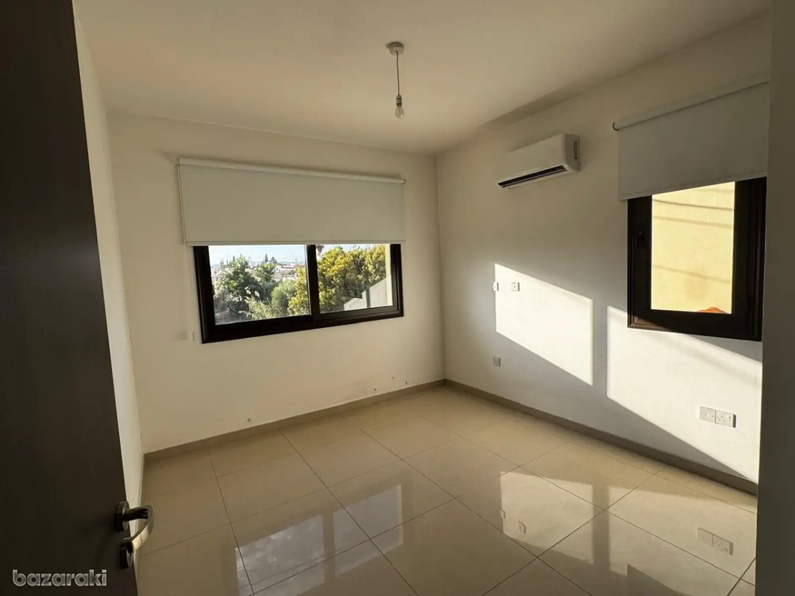 House, 3 bedrooms — 6