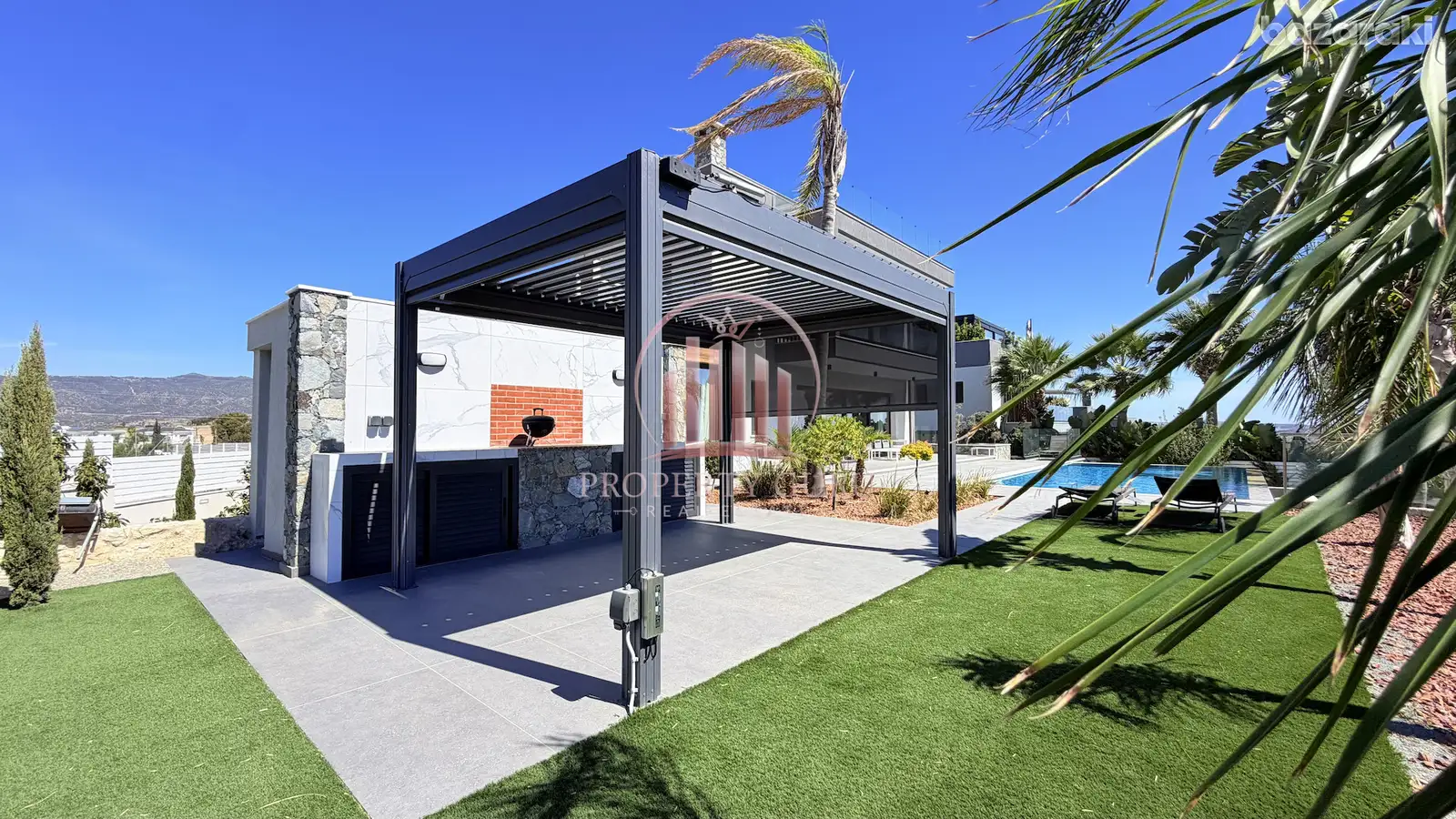 Villa, 6 bedrooms — 13
