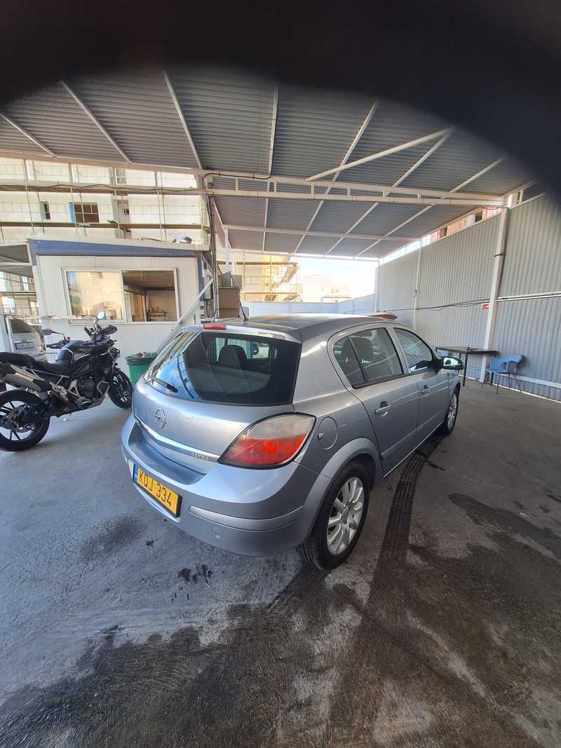 2007 Opel, Vauxhall Astra 1,4L 2007 Cyprus