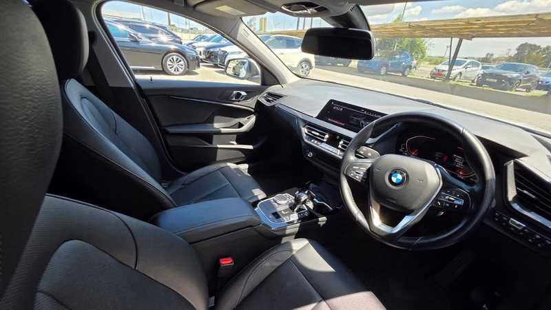2023 BMW 1-Series 2,0L 2023 Cyprus