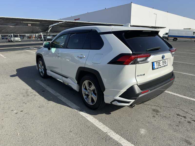 2021 Toyota RAV4 2,5L 2021 Cyprus