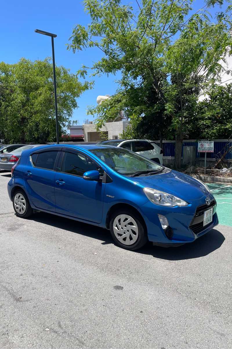 2017 Toyota Aqua 1,5L 2017 Cyprus