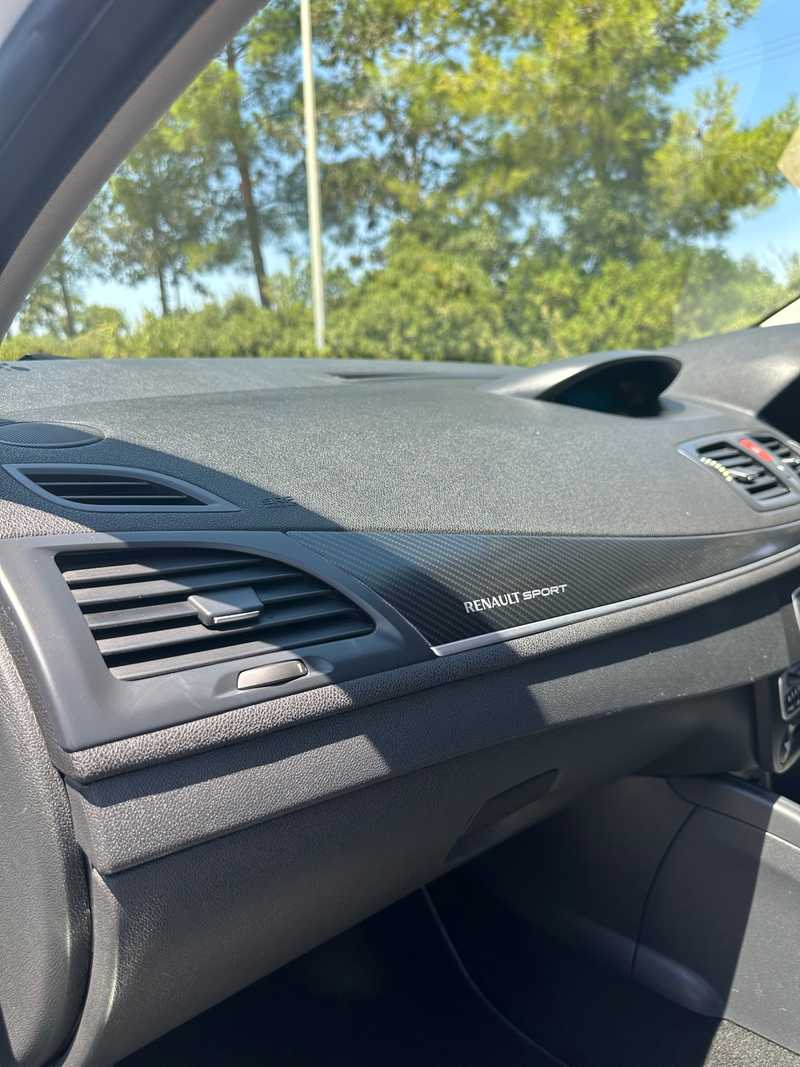 2014 Renault Megane 2,0L 2014 Cyprus