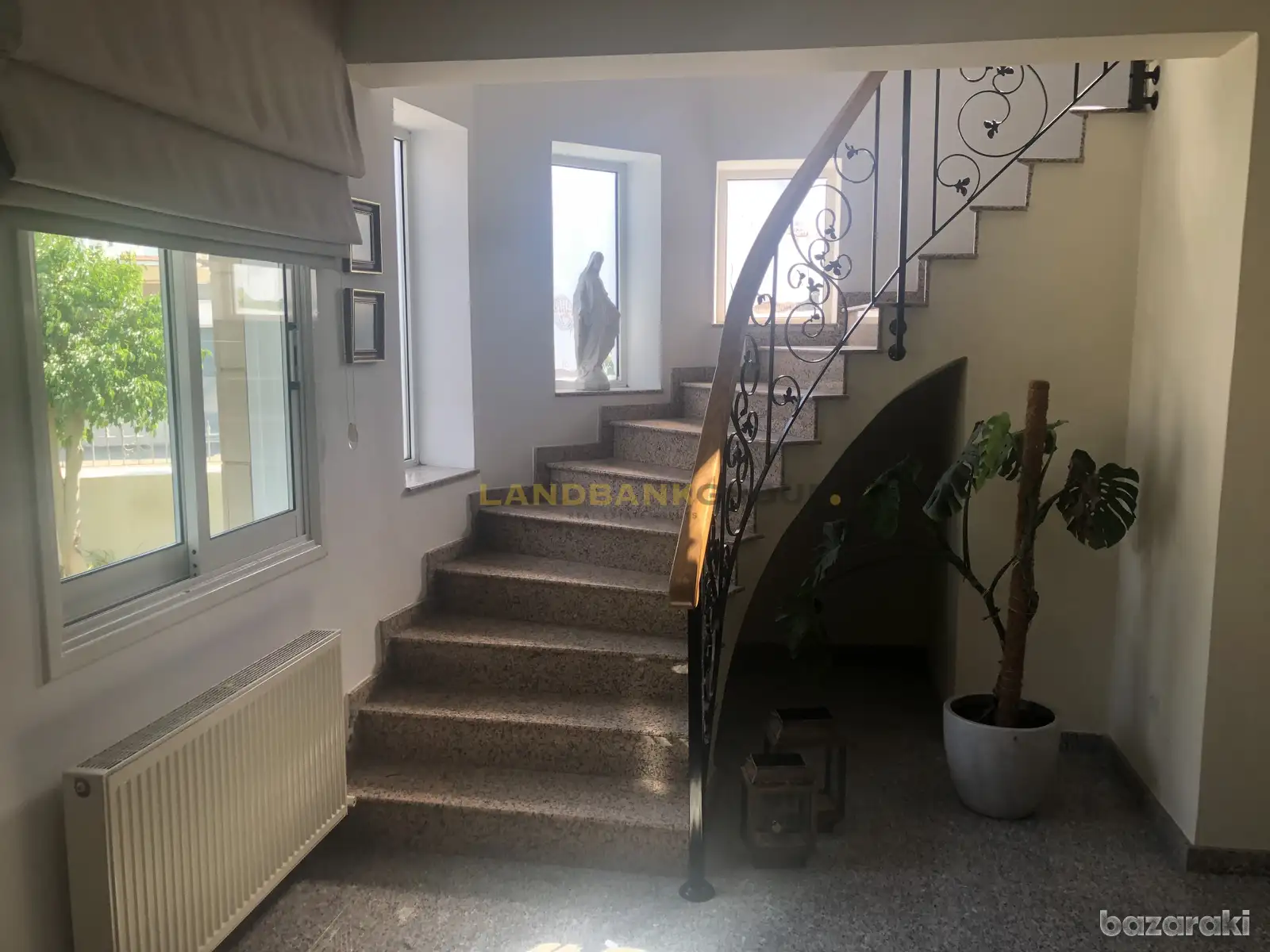 House, 4 bedrooms — 3