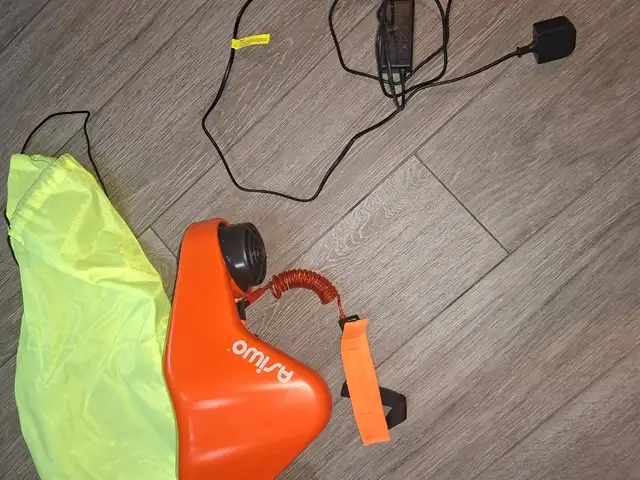 Sea scooter ariwo, Επαρχία Λάρνακας — Λάρνακα - Μακένζυ