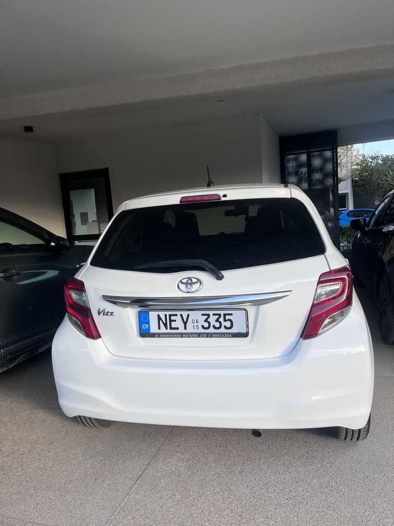 Toyota Vitz 1,3L 2015