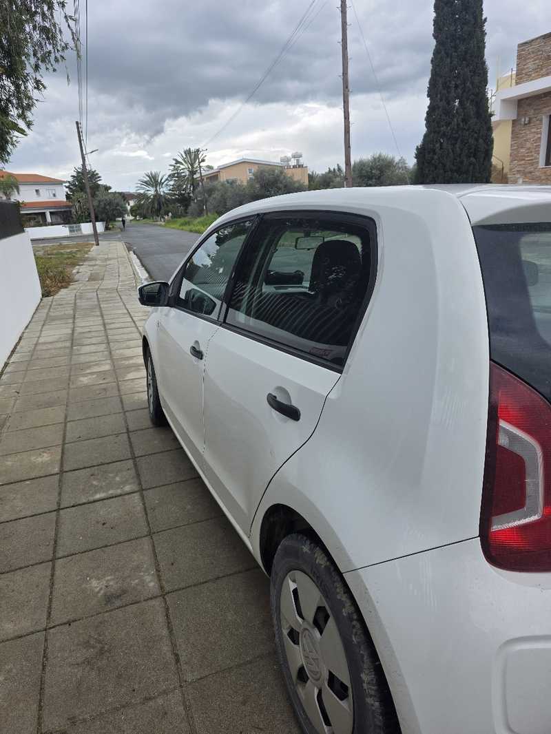 2015 Volkswagen UP 1,0L 2015 Cyprus