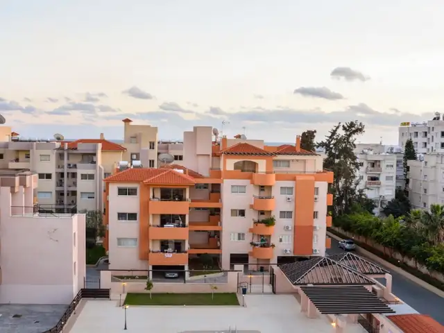 3-bedroom penthouse to rent, Limassol — Potamos Germasogeias