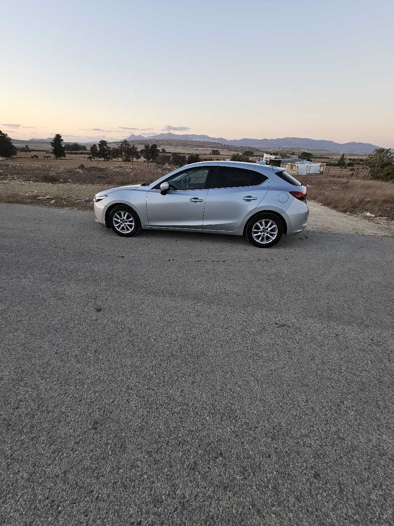 Mazda Axela 1,5L 2019