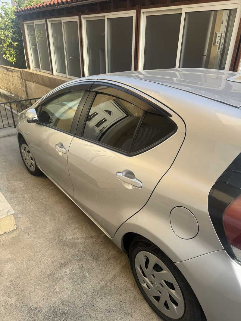 2017 Toyota Aqua 1,5L 2017 Cyprus