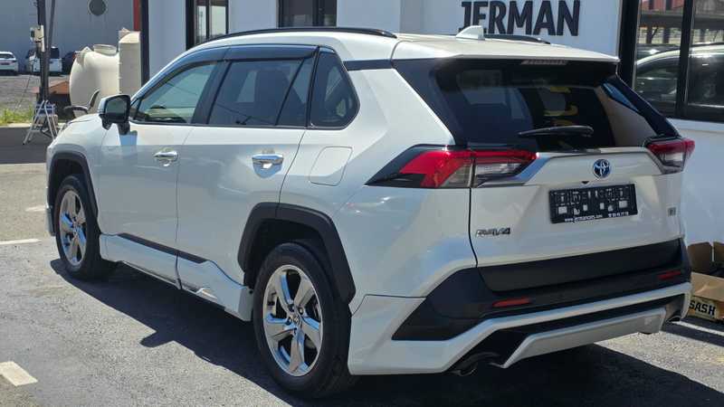 2021 Toyota RAV4 2,5L 2021 Cyprus