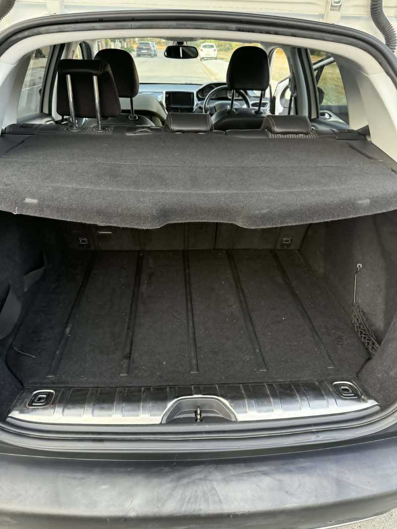 2015 Peugeot 2008 1,6L 2015 Cyprus