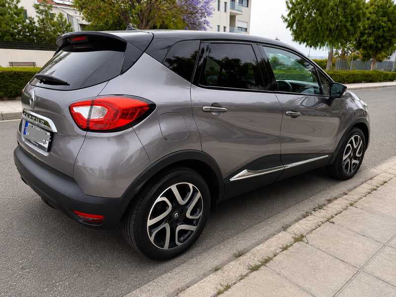 2017 Renault Captur 1,2L 2017 Cyprus