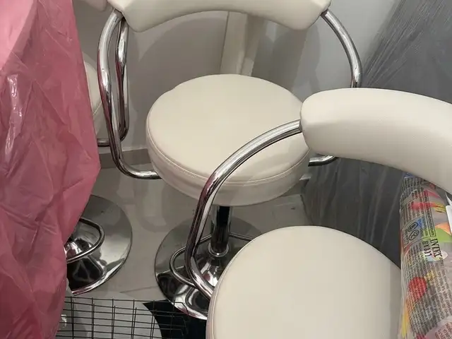 High chairs, Επαρχία Λάρνακας — Λάρνακα - Φοινικούδες