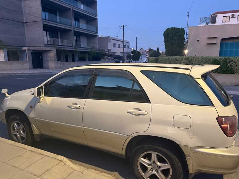 2003 Toyota Harrier 3,7L 2003 Cyprus