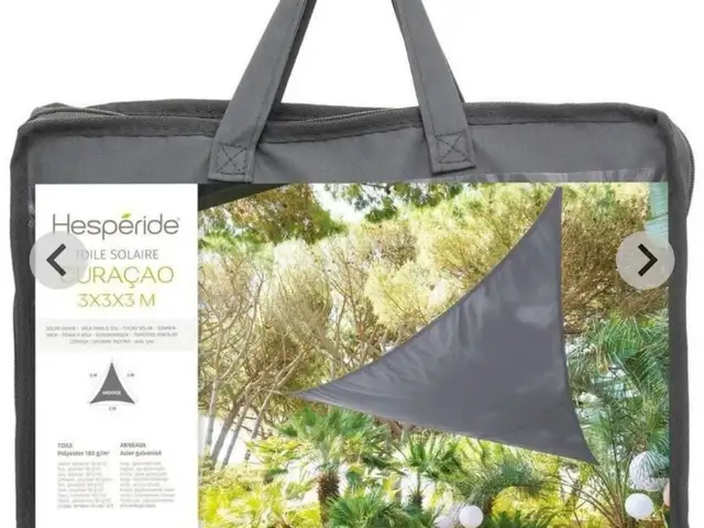 New Grey Triangular shade sail by Hespéride, measuring 3 x 3 x 3 meters.in perfe, Famagusta — Paralimni