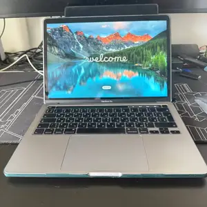 Macbook pro 13 2020 i5 16gb 512gb, Επαρχία Λάρνακας — Λάρνακα - Άγιοι Ανάργυροι I