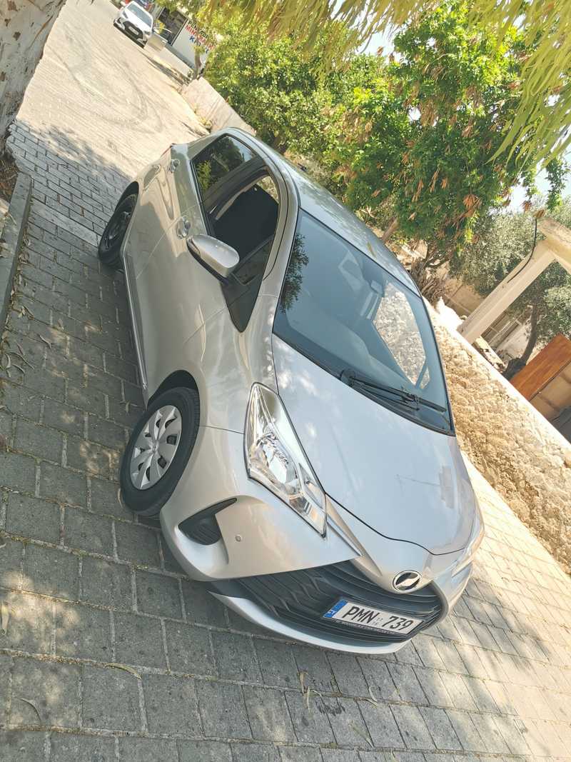 2018 Toyota Vitz 8,0L 2018 Cyprus