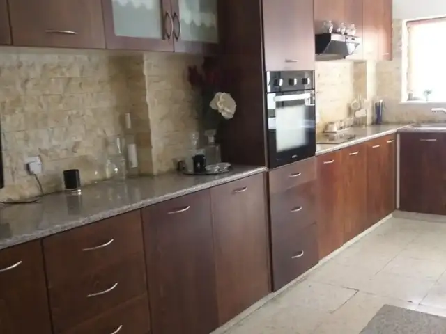 3-bedroom apartment to rent, Επαρχία Λεμεσού — Λεμεσός - Μέσα Γειτονιά