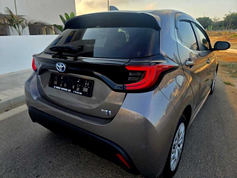 2022 Toyota Yaris 1,5L 2022 Cyprus