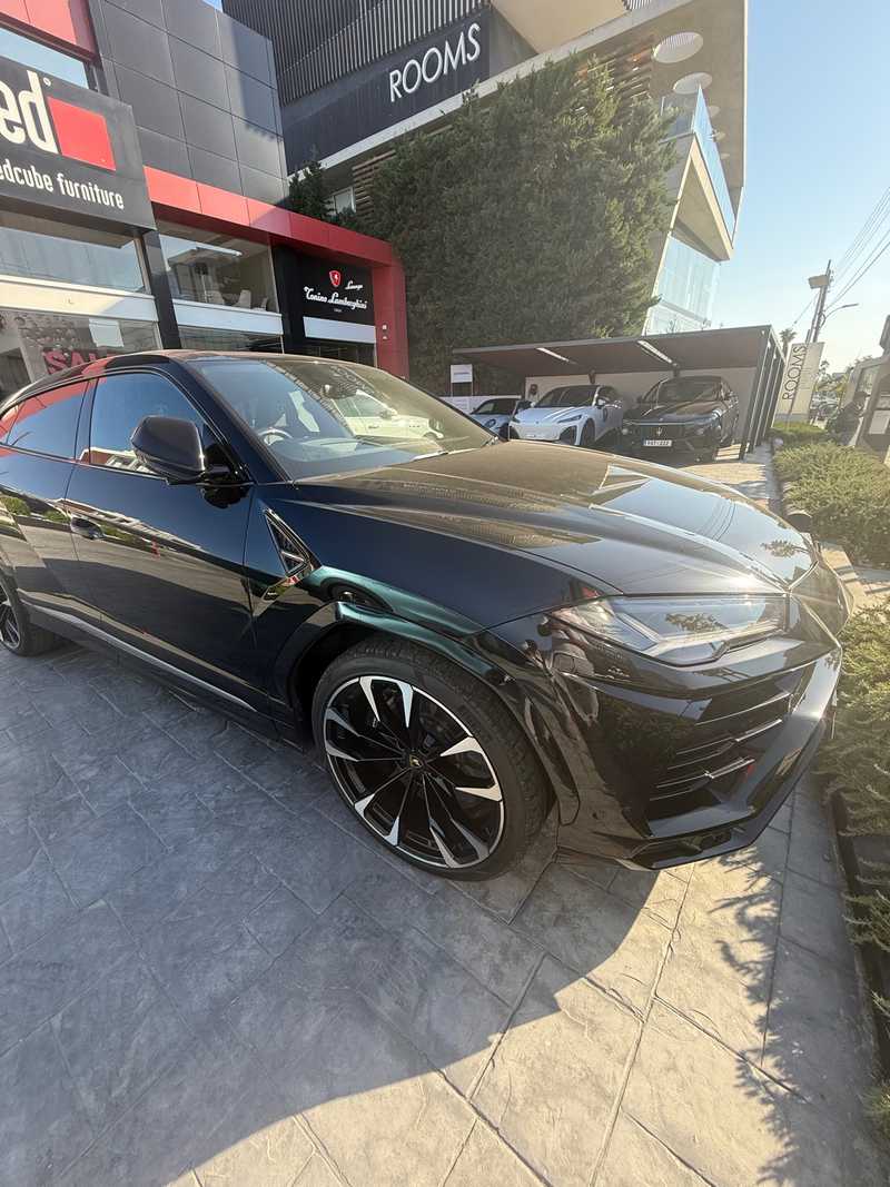 2022 Lamborghini Urus 4,0L 2022 Cyprus