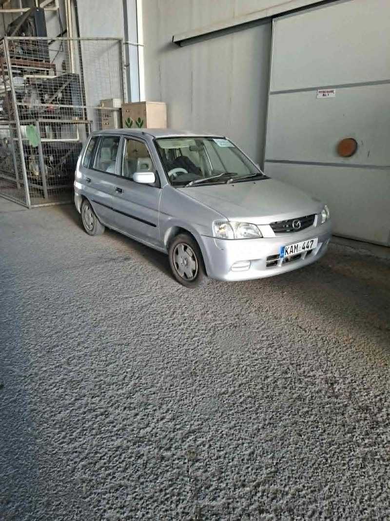 Mazda Demio 1,3L 2000