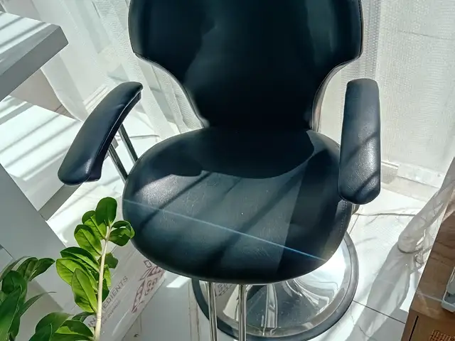 Barber chair, Επαρχία Λεμεσού — Λεμεσός - Νεάπολη