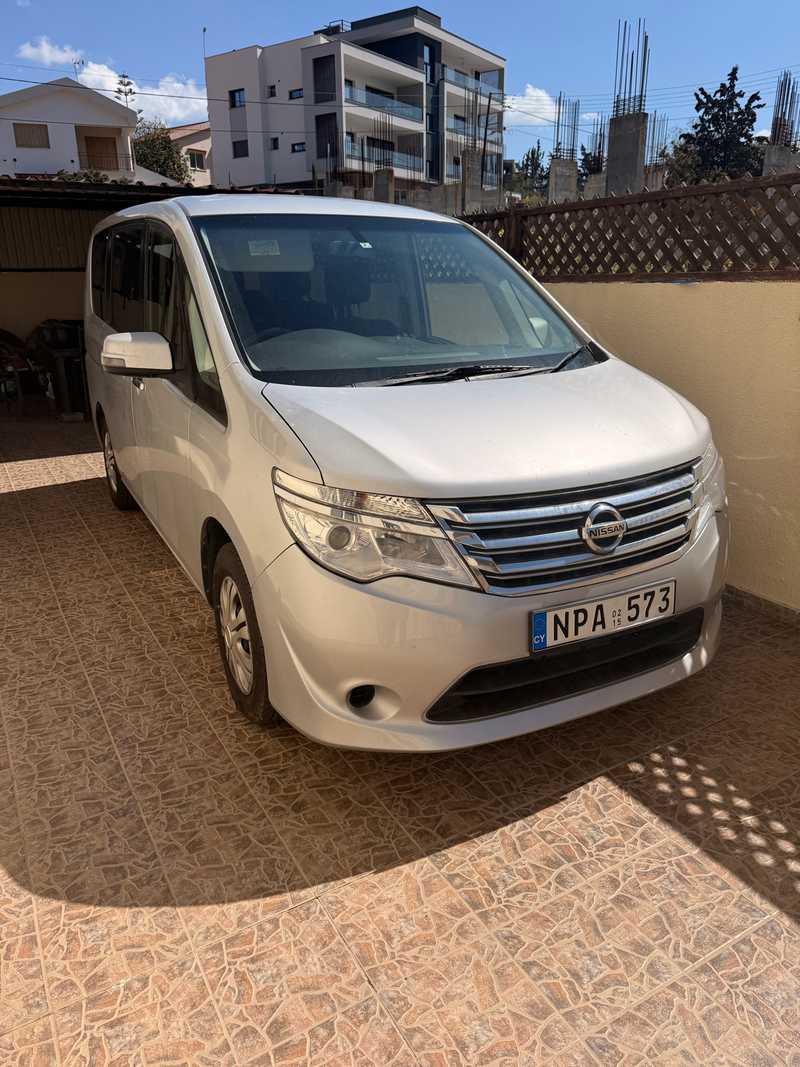 2015 Nissan Serena 2,0L 2015 Cyprus