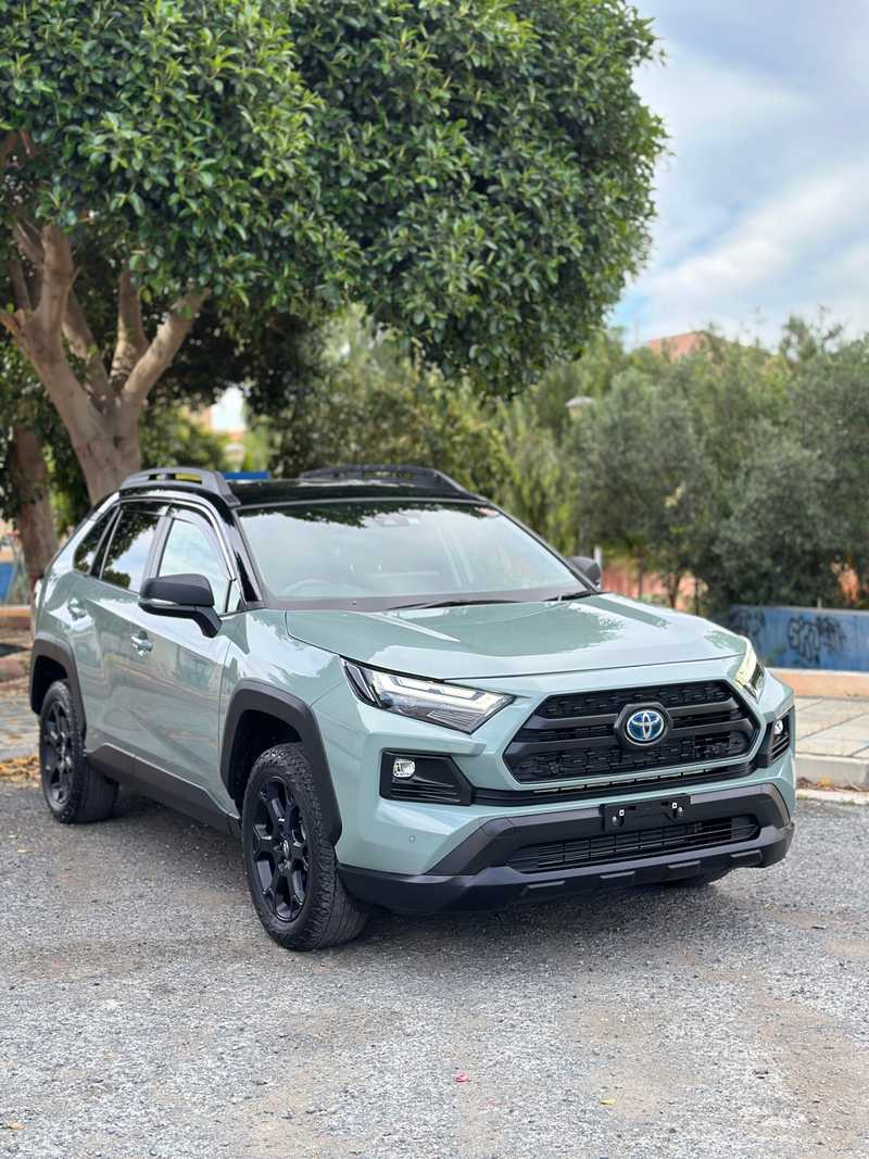 Toyota RAV4 2,5L 2023