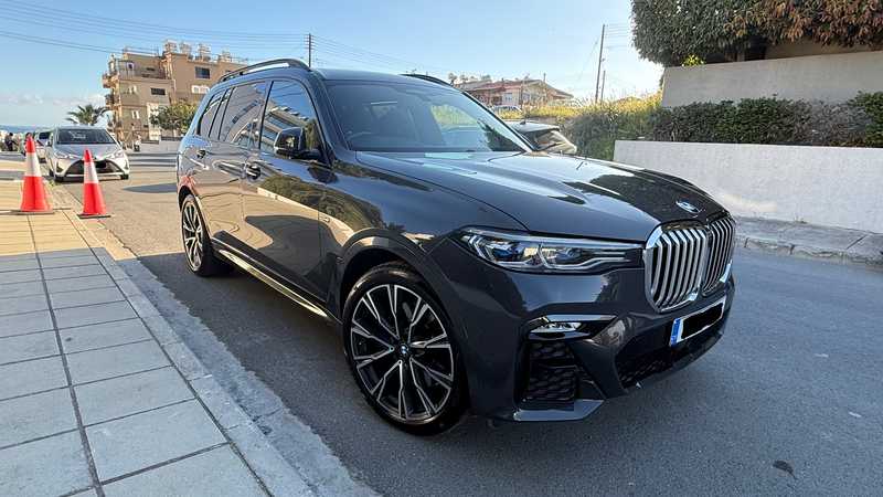 BMW X7 3,0L 2021
