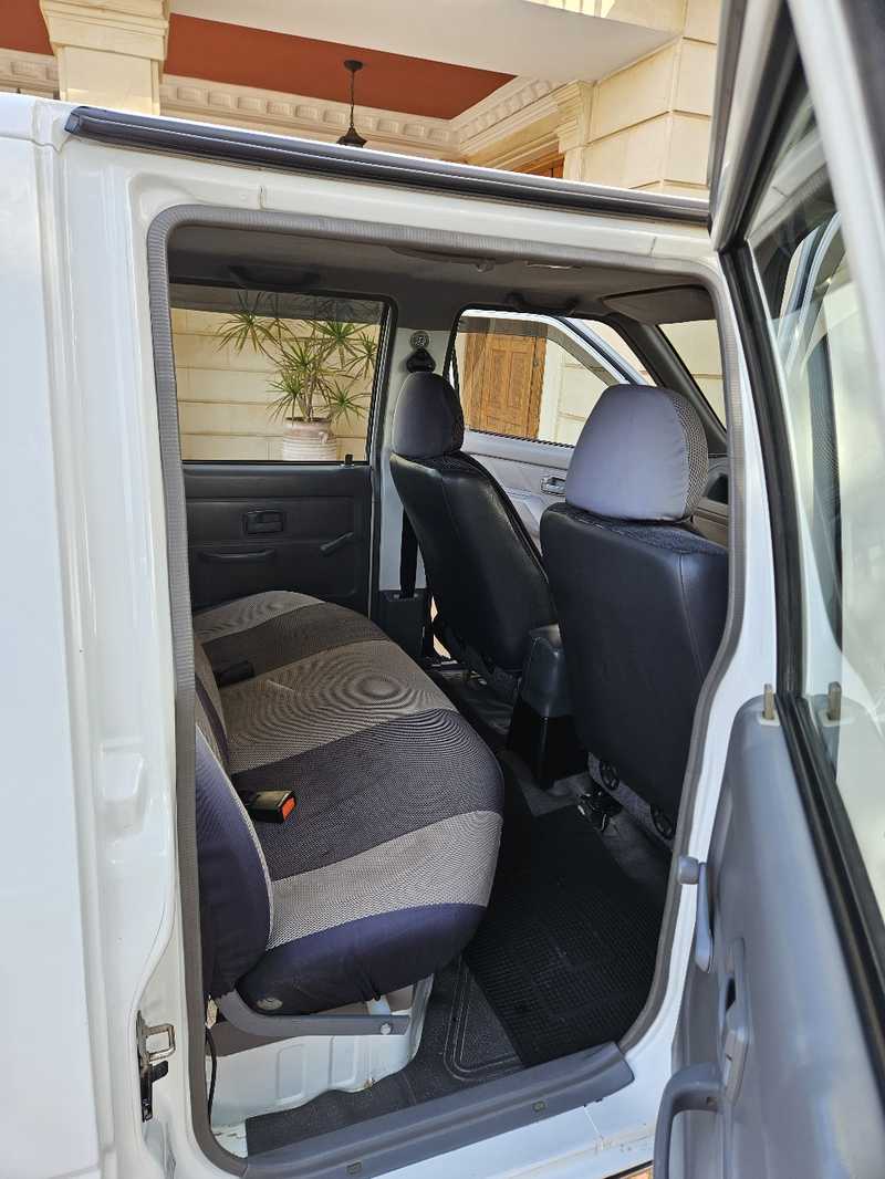 2002 Isuzu Pick-up 2,5L 2002 Cyprus