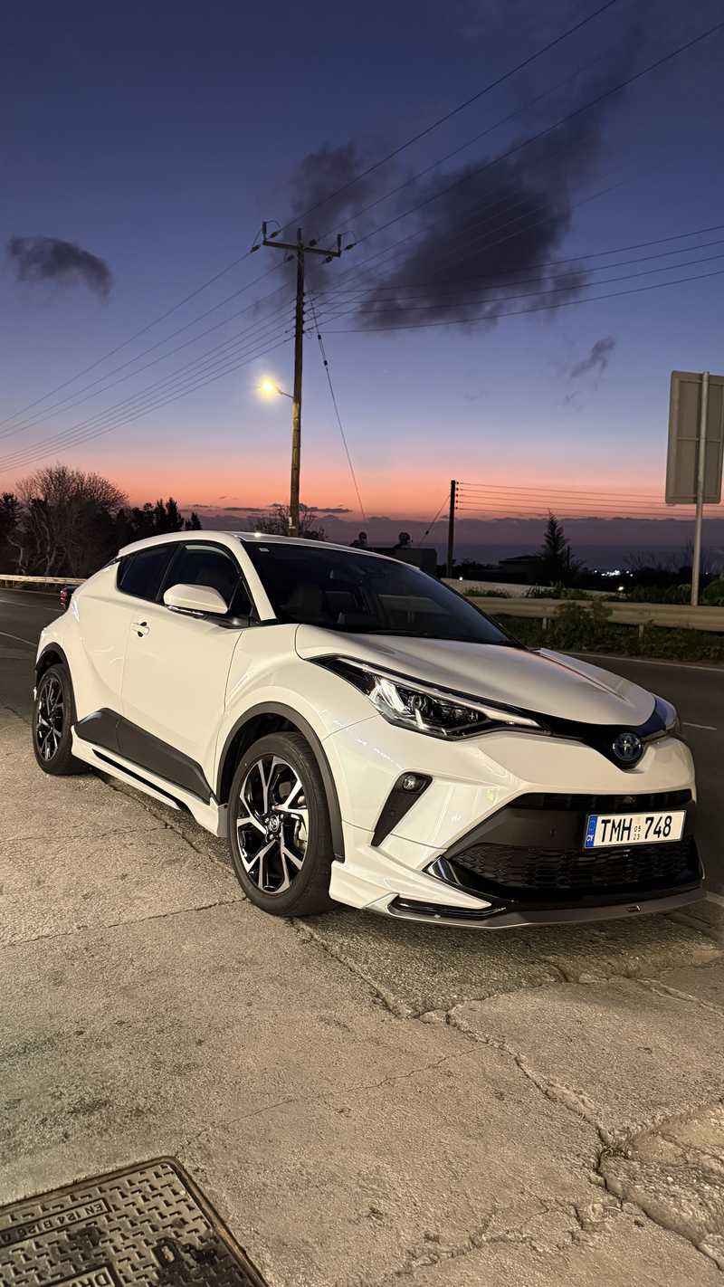 Toyota C-HR 1,8L 2023