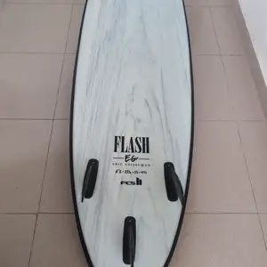 Softech flash surfboard, Paphos — Chlorakas