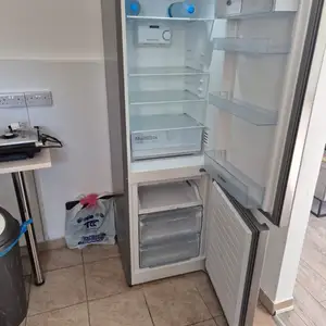 Fridge, Limassol — Limassol - Mesa Geitonia