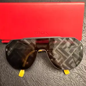 Fendi oversize sunglasses, Nicosia — Latsia - Agios Georgios
