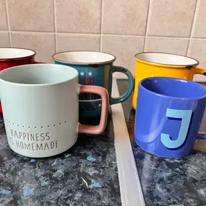 Mugs and bottles, Paphos — Paphos - Universal