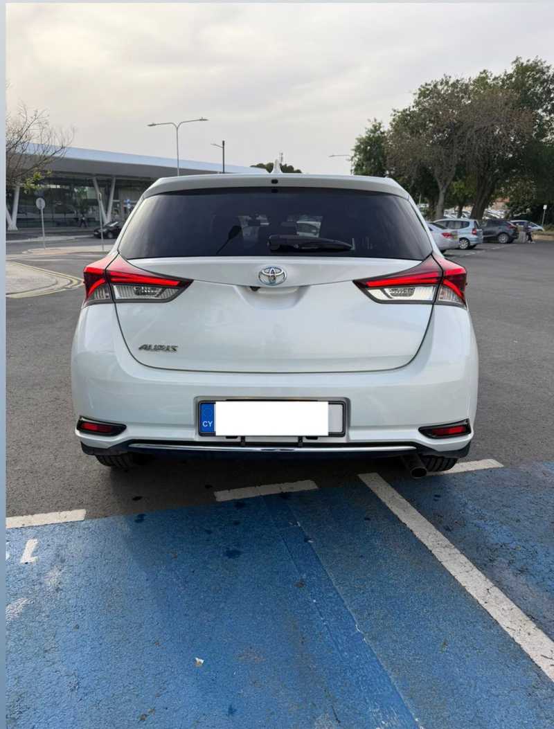 2015 Toyota Auris 1,2L 2015 Cyprus