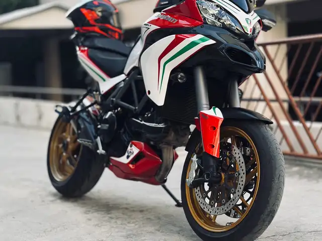 Ducati multistrada 1200s 2014, Επαρχία Λευκωσίας — Λευκωσία - Λυκαβηττός