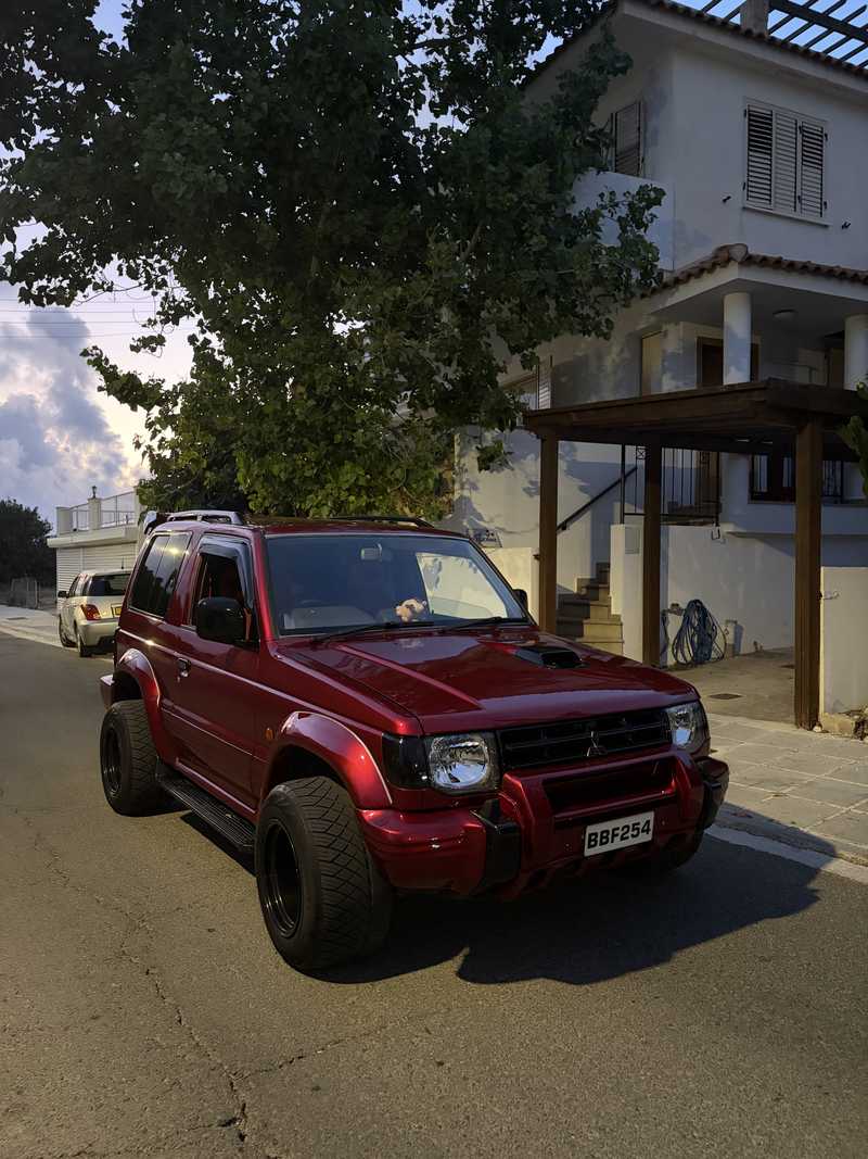 1992 Mitsubishi Pajero 2,5L 1992 Cyprus
