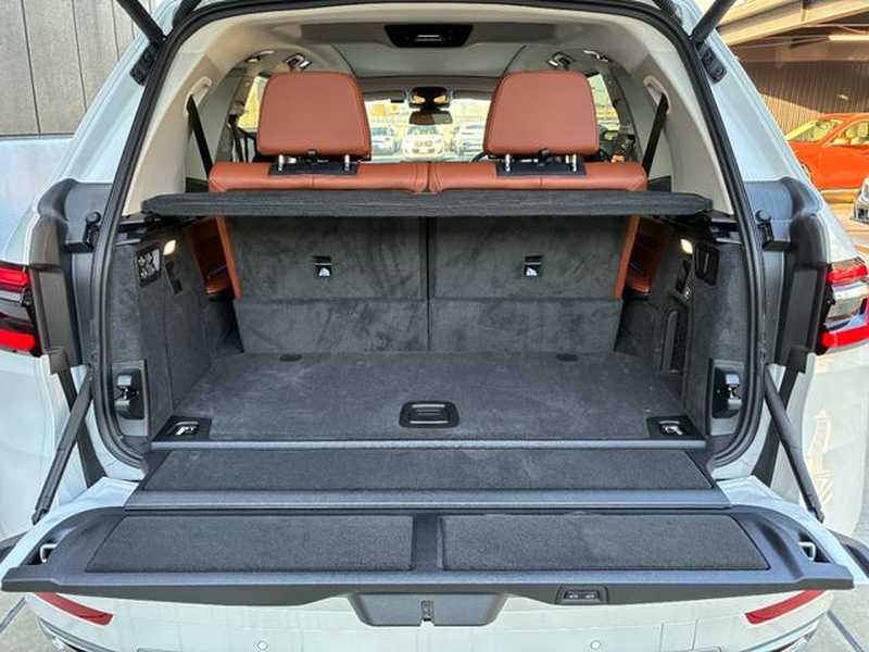 2025 BMW X7 3,0L 2025 Cyprus
