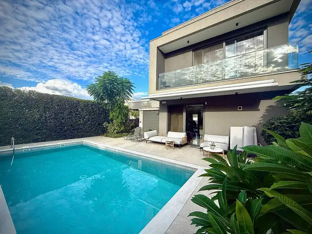 6-bedroom detached house for sale, Limassol — Germasogeia - 6
