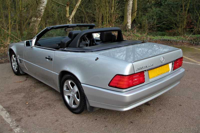 1992 Mercedes-Benz SL-Class 3,0L 1992 Cyprus