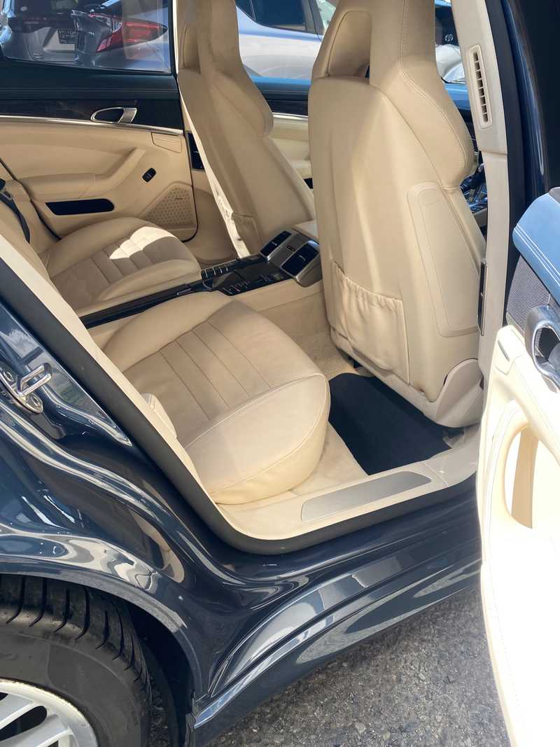 2011 Porsche Panamera 4,8L 2011 Cyprus