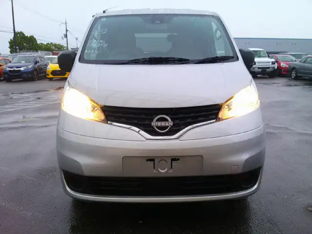Nissan NV200