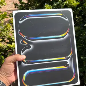 Ipad pro m5 13-inch space black wi-fi 256gb/standard glass with warranty, Επαρχία Λάρνακας — Αραδίππου - Απόστολος Λουκάς