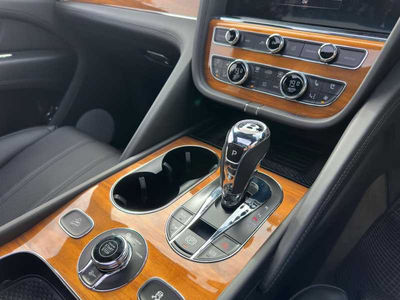 2023 Bentley Bentayga 4,0L 2023 Cyprus
