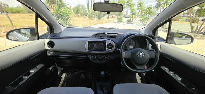 2012 Toyota Vitz 1,3L 2012 Cyprus